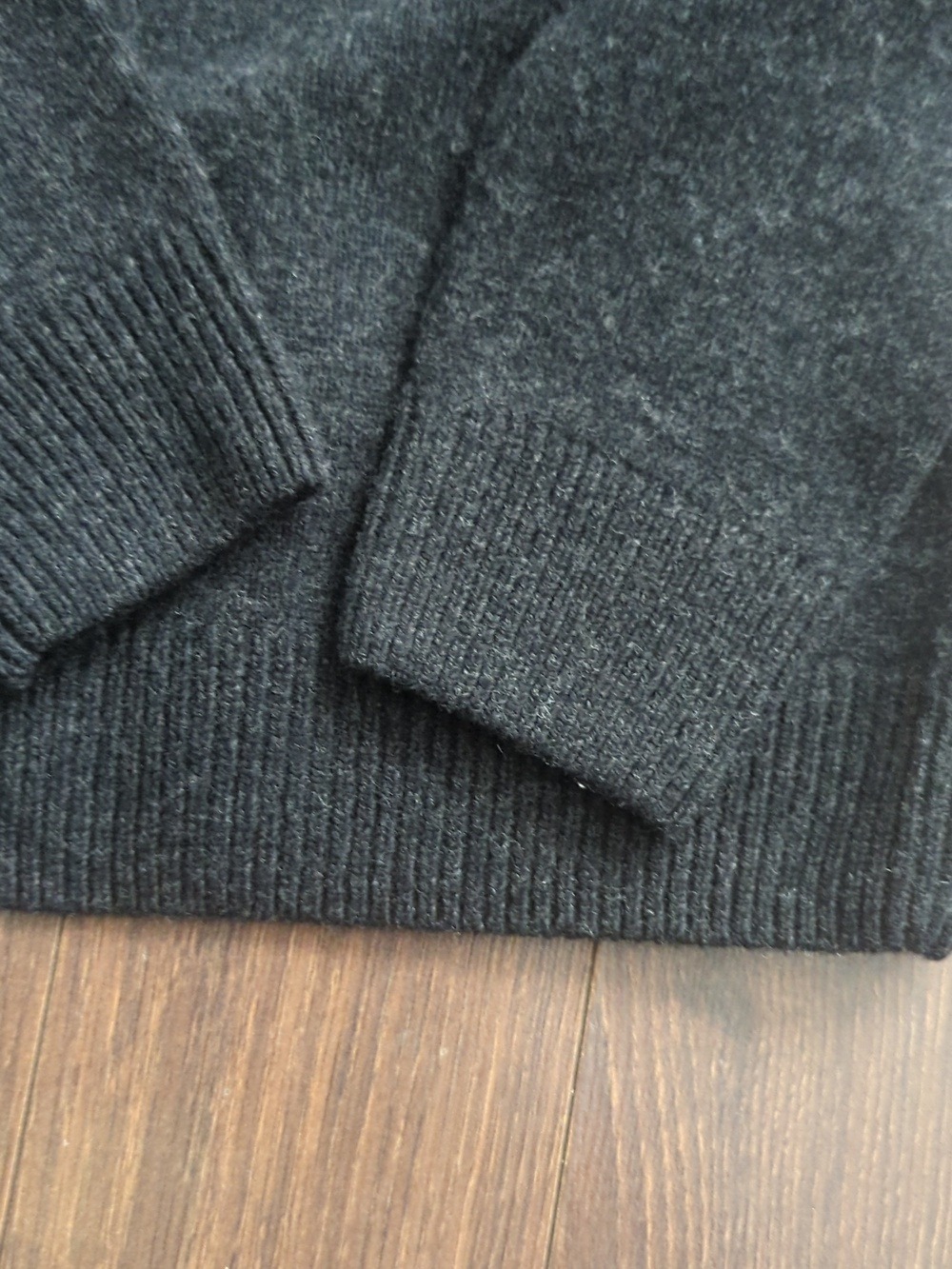 Vintage FRED PERRY Lambswool Charcoal and Cream Fair Isle Crewneck Sweater - Picture 11 of 13